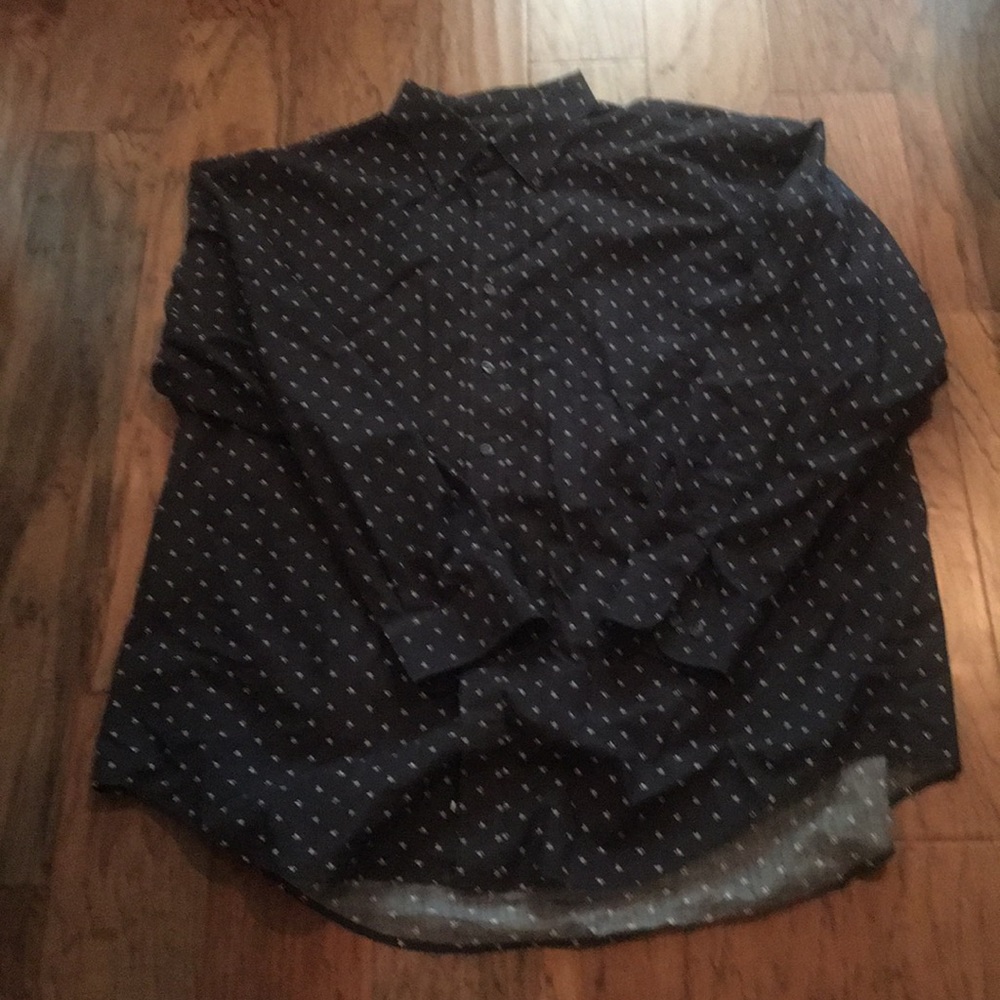 Men’s XXL shirt